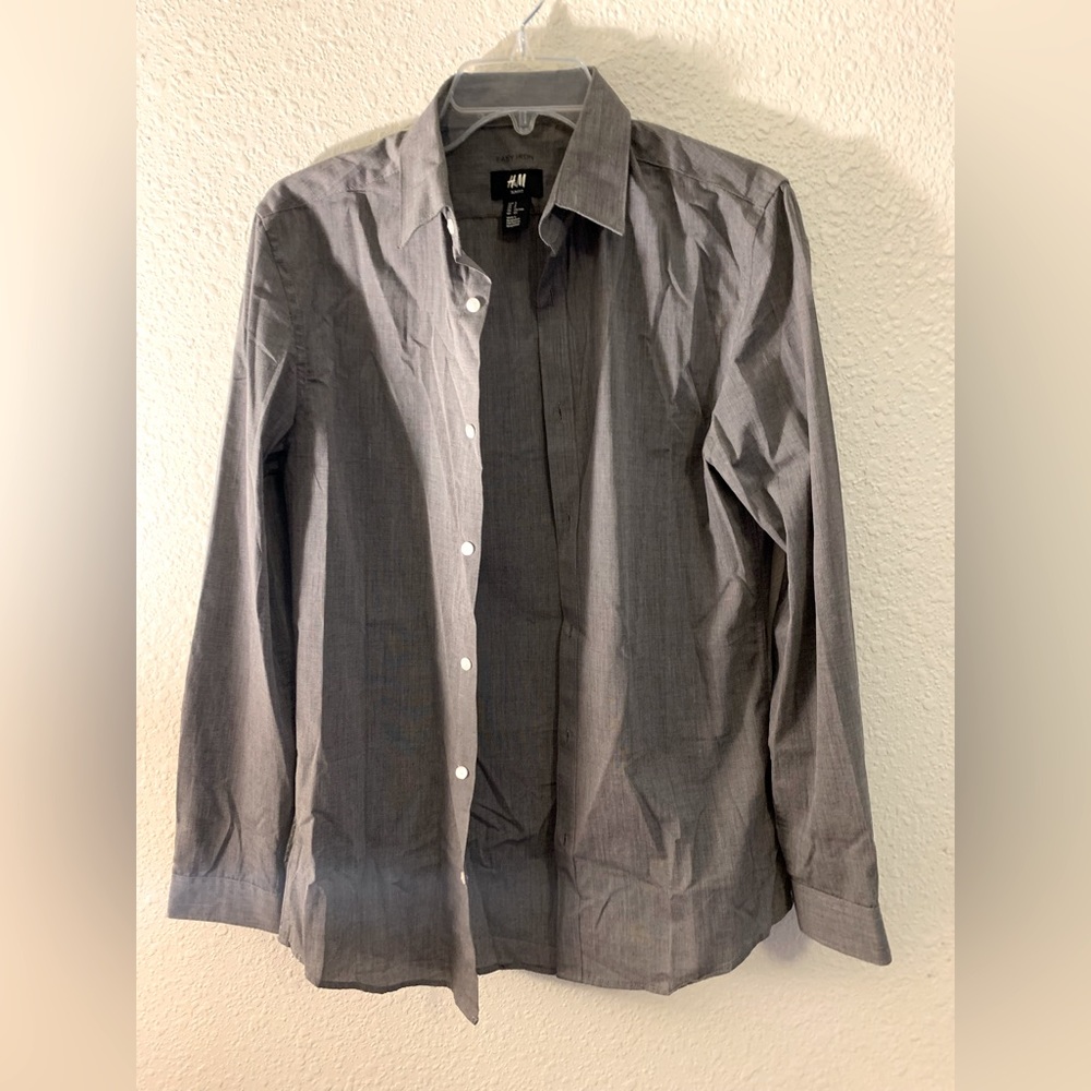 Slim fit grey button up